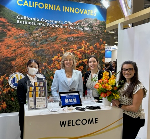 CalChamber's tweet image. Opening of #WorldSmartEnergyWeek in Tokyo, Japan - 
The @CAGoBiz booth promotes #California companies with Dee Dee Myers (@deemyers), Director (2d from left), Mariana Guevara of @CAGoBiz and @CalChamber Nikki Ellis. #CAJAPAN2023