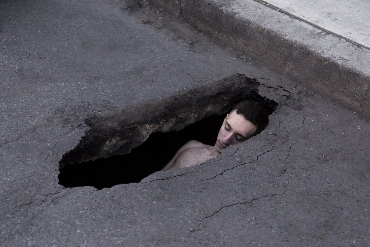 ben_zank's tweet photo. I’m stuck in a hole https://t.co/IlWMAJ2Kax