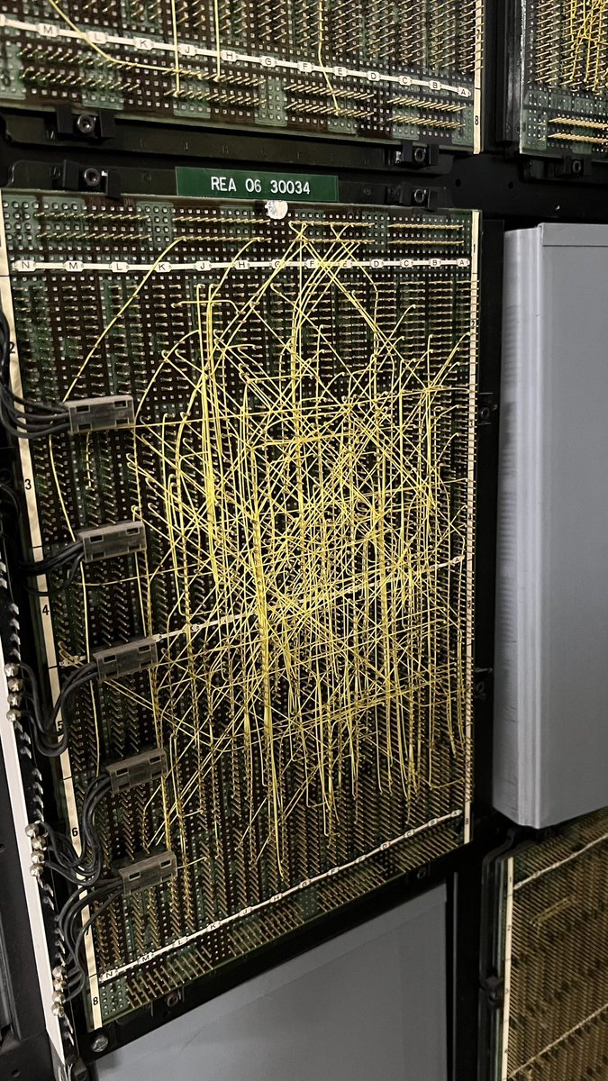 BussIdc's tweet photo. Getting up close and personal with extreme vintage and cutting edge computing #IBM #mainframe #System360 #SystemZ https://t.co/Y9s91kqFpt
