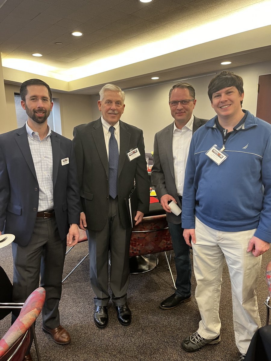 ManufactureCT's tweet image. Fantastic turnout for the #ManufactueCT Legislative Breakfast. Thank you to all MCT members and our State Reps. who made this event a great success! #legislativebreakfast