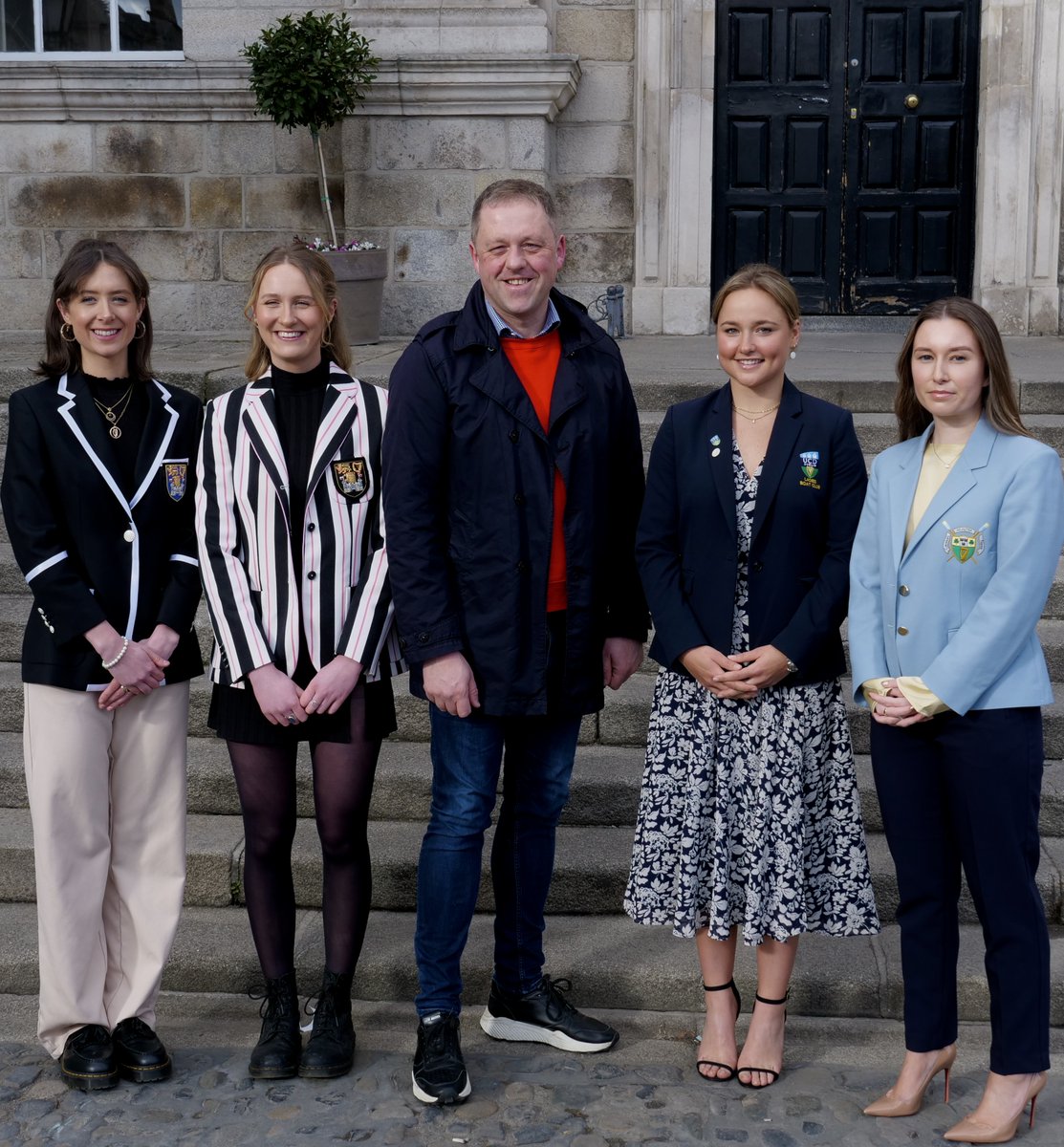 📣2023 Colours Race📣 For the first time, all four clubs will be captained by women in the series, with Isabel Doyle and Shauna Fitzsimons breaking the glass ceiling as the first female captains of Trinity and UCD's Men's clubs. Full Press Release: rowingireland.ie/ucd-trinity-ro…