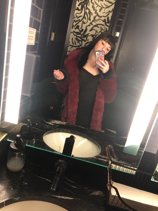 Streaming tonight 7pm CST ⚡️ https://t.co/bDHCBGRCZt @HogwartsLegacy @Twitch #HogwartsLegacy #twitchtv<a href="/tag/twitchtv"class="tags"><span>#twitchtv</span></a><a href="/tag/smallstreamer"class="tags"><span>#smallstreamer</span></a><a href="/tag/hogwartslegacy"class="tags"><span>#hogwartslegacy</span></a>