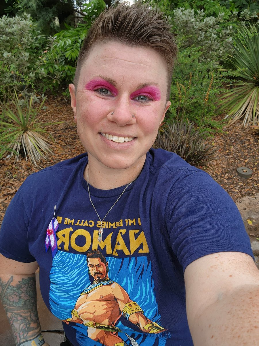 nerdgirl81's tweet photo. Wore our #DragSupportRibbon at Disney. 
#supportdragqueens #dragisnotacrime #LGBTQ #waltdisneyworldresort #waltdisneyworld #Siblings
#bestfriends
Get your ribbon from 
@orlandoribbons 💜💜 https://t.co/drJCcSrWv1