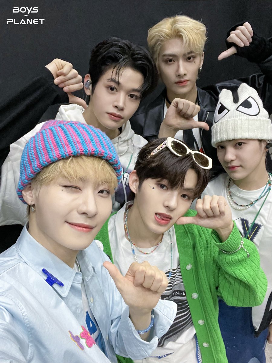 15.03.23 || PHOTOS

Une nouvelle photo de #MAJINGXIANG avec la team "Rush Hour" composé de #RICKY #HIROTO #HARUTO et #OHSUNGMIN a été publiée
________
#BOYSPLANET #보이즈플래닛 #마징시앙 #马靖翔