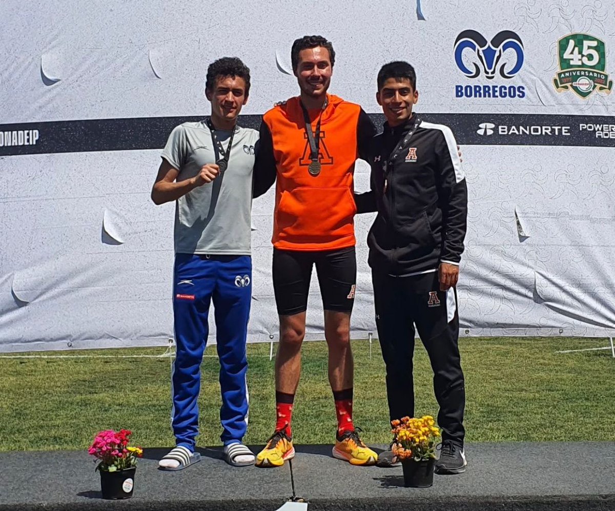 UAnahuacPuebla's tweet image. #OrgulloLeones 🦁

Felicitamos a nuestro león Rodolfo Díaz Puente por haber logrado el bronce en el Nacional de Atletismo de #CONADEIP 1era Fuerza en la prueba de 10000m Planos, ¡vamos por más victorias!