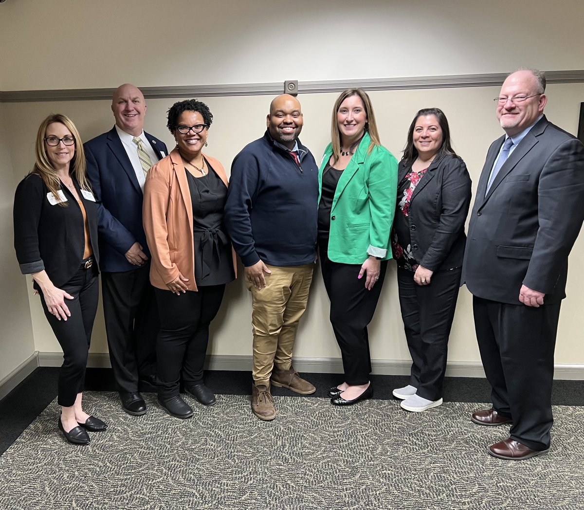 OaklandMIWorks's tweet image. As #LegislativeDay continues, #OaklandCounty Michigan Works! and other #MiWorks offices discuss legislative priorities regarding the current and future workforce with leaders like Senator @electWebber and State Representative @JasonMHoskins.