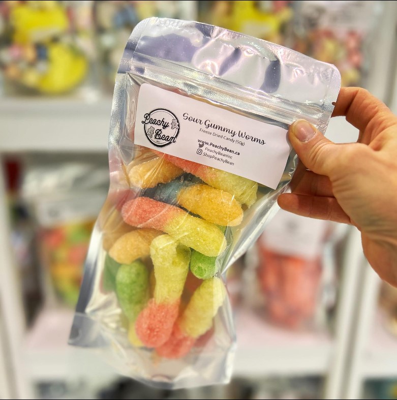 Freeze dried sour gummy worms now available at K'boodle in the Quinte Mall.

These have a cheeto texture and are a great choice when you want to get your snack on ;)

#freezedriedcandy #freezedriedsnacks
#SmallBusinessOntario