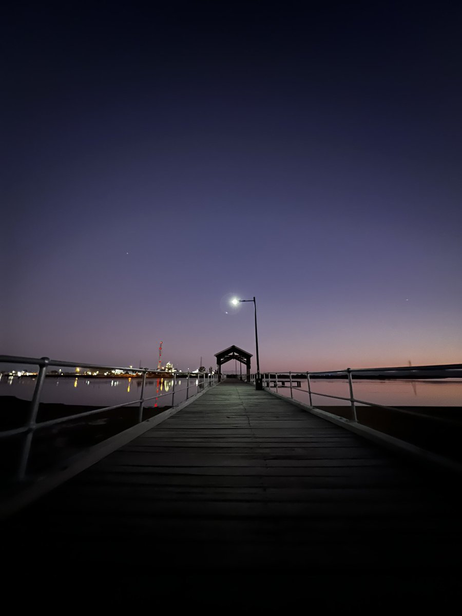 AnthonyGerace's tweet photo. Beautiful start to the day in #PortPirie https://t.co/aMj1pzQmov