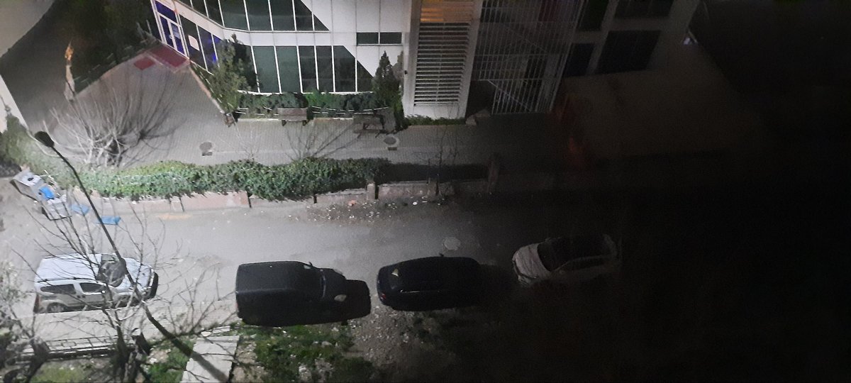 haliltsn's tweet photo. @BEDASDestek @iski_destek @BEDASDestek  teşekkürler  arızalı lambamız tamir olmuş  👍
Yeni halinin fotoğrafı nı paylaştım ki 
Bu lambanın bizim için önemini anlatabileyim istedim sizlere iyi çalışmalar https://t.co/mTYWRCO0nZ