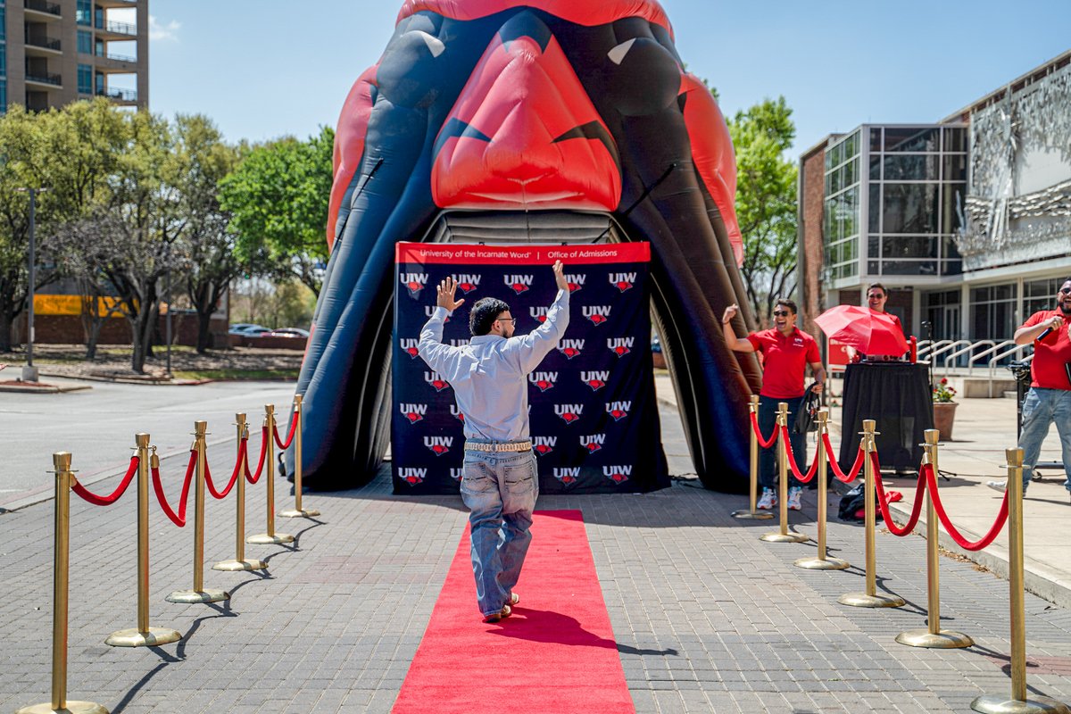 uiw_admissions's tweet photo. Hey Future Cardinals! You're invited to a Scholarship Celebration at UIW!
ποΈ: Friday, March 31, 2023
π: 4 p.m. to 8 p.m.
π: Welcome Center
π: https://t.co/MVjzMKJCwe
#UIWPride #UIWBound https://t.co/fwKXLwiVRc