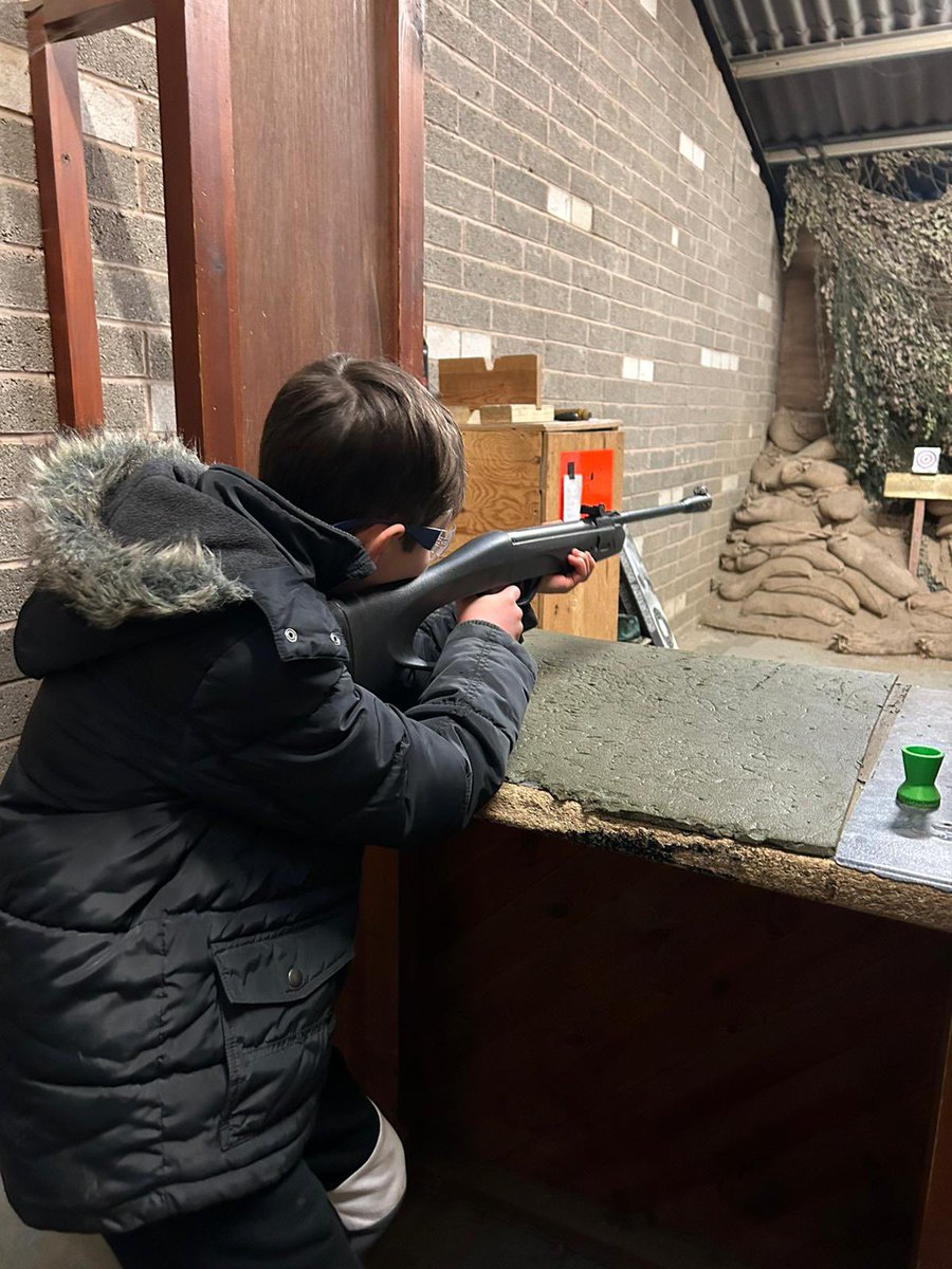 ton-yr-ywen-primary-on-twitter