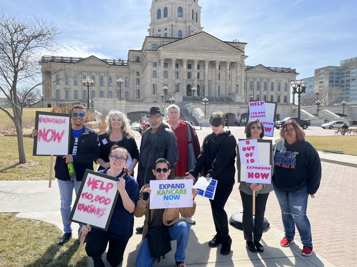 SKIL advocates at the capital today 🪧🗣️
#ExpandKanCare