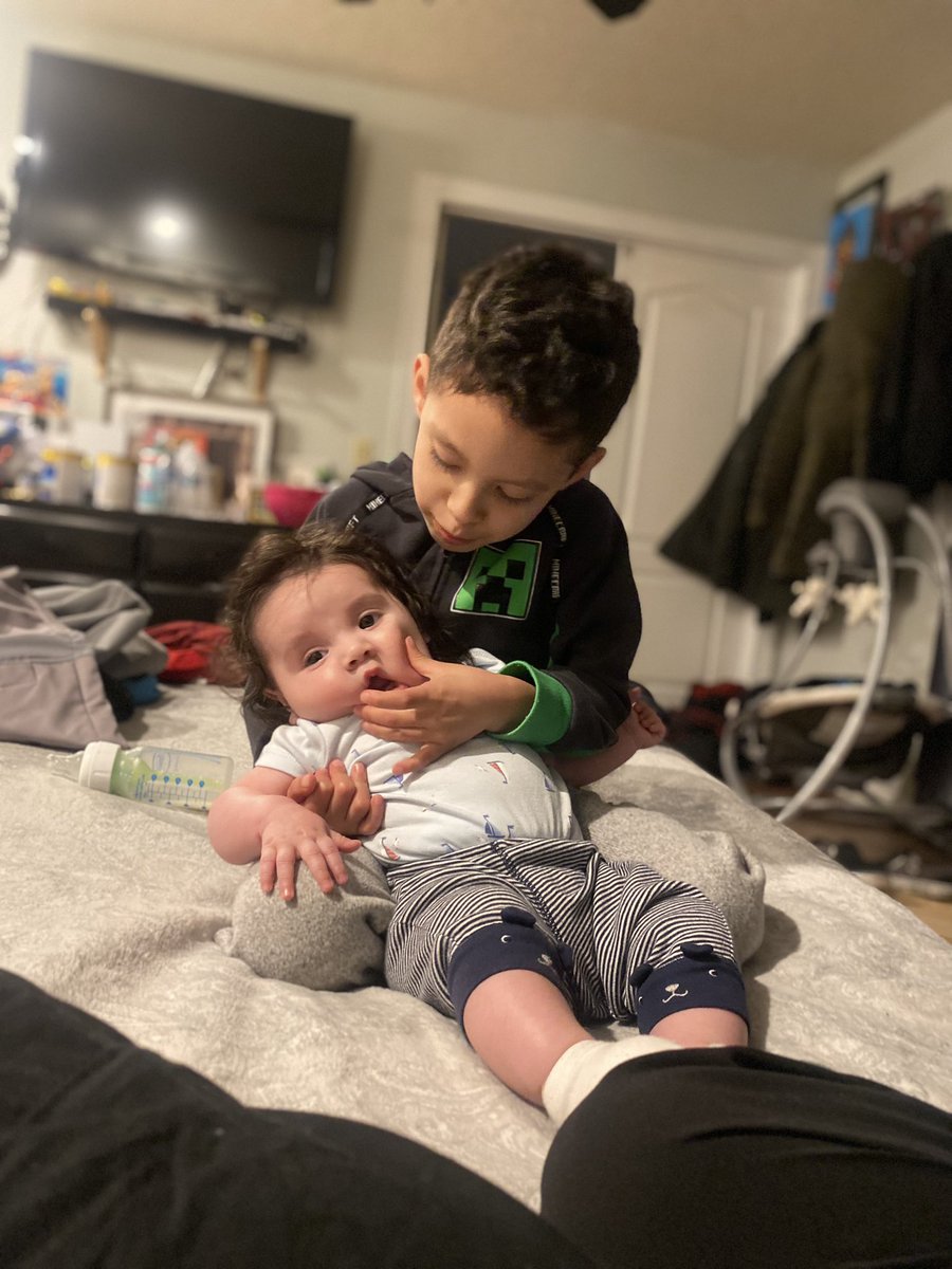 cielooyellow's tweet photo. My kids are my WHOLE entire world 🌎 ❤️ I LOVE them 😍😫🥹🥹🥹 https://t.co/XgacJPv1aM