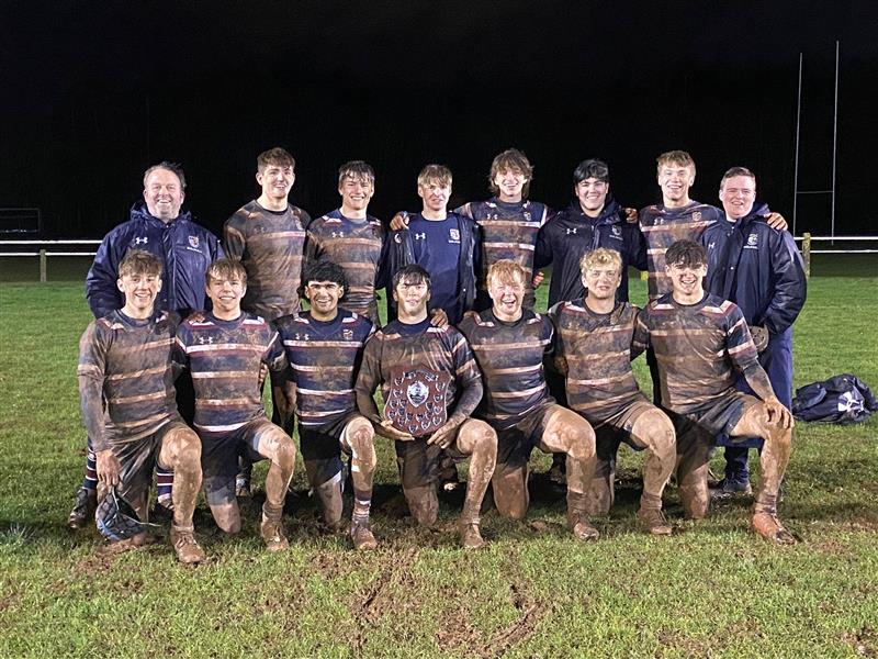 Fantastic achievement by the @SolihullSport VII who won the @KSWRugby Marc Roberts trophy this evening. @solsch1560 #ambition @SolSchSixthForm #memorymaking #schoolboyrugby @NextGenXV #solschrugby #rugbyfamily #proud #perseverantia