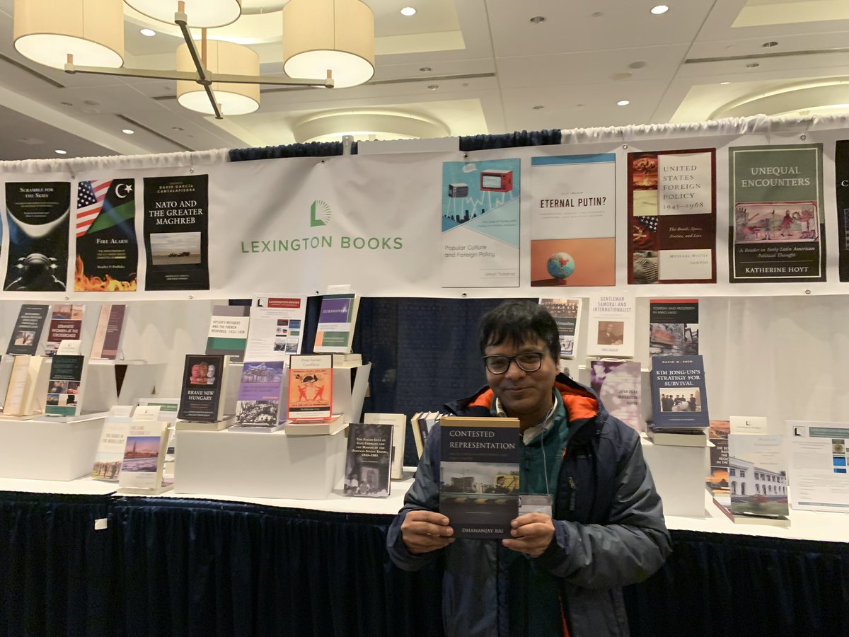 Rowman & Littlefield tweet media