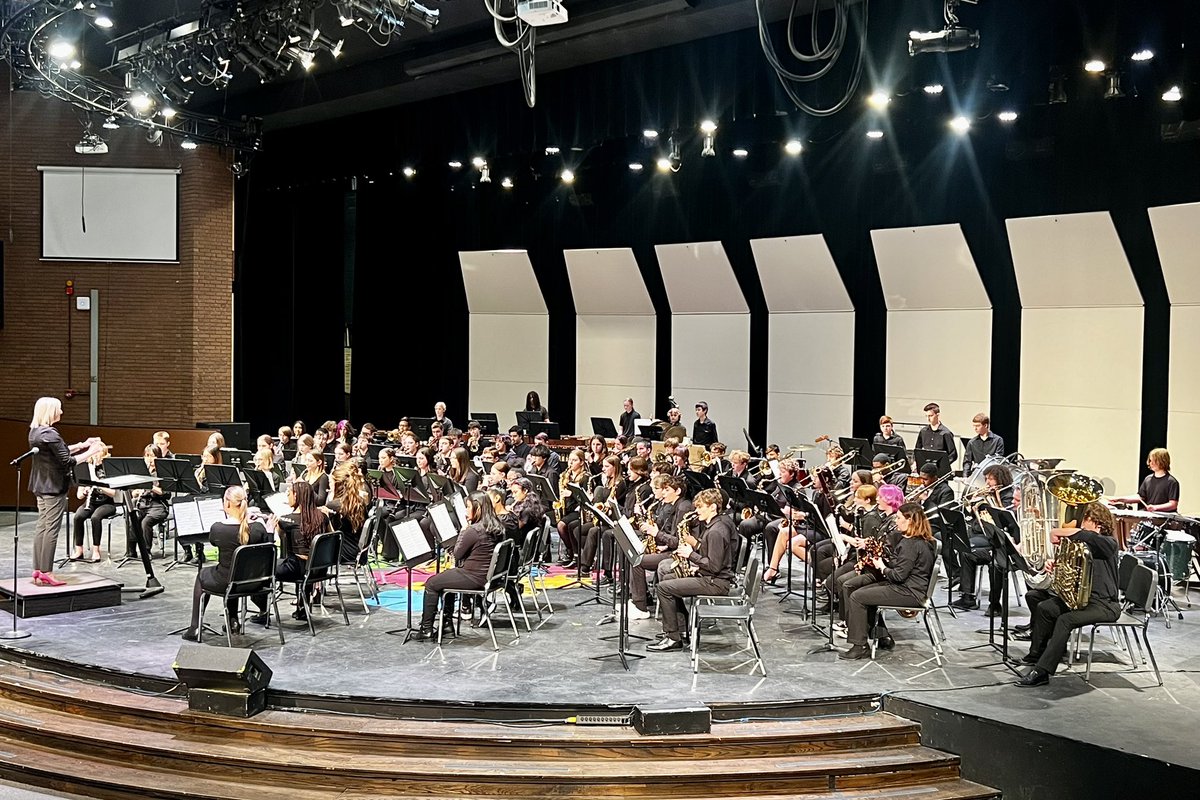 Farmington HS Band tweet media