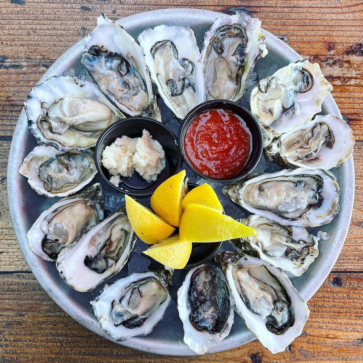 plfishshop's tweet photo. Thursdays just got a whole lot tastier with our $1.25 OYSTER night. Sneak a peek at what's in store! 😉 Are you coming tomorrow?

📸 @sdfoodiegram https://t.co/asEbTiwoed