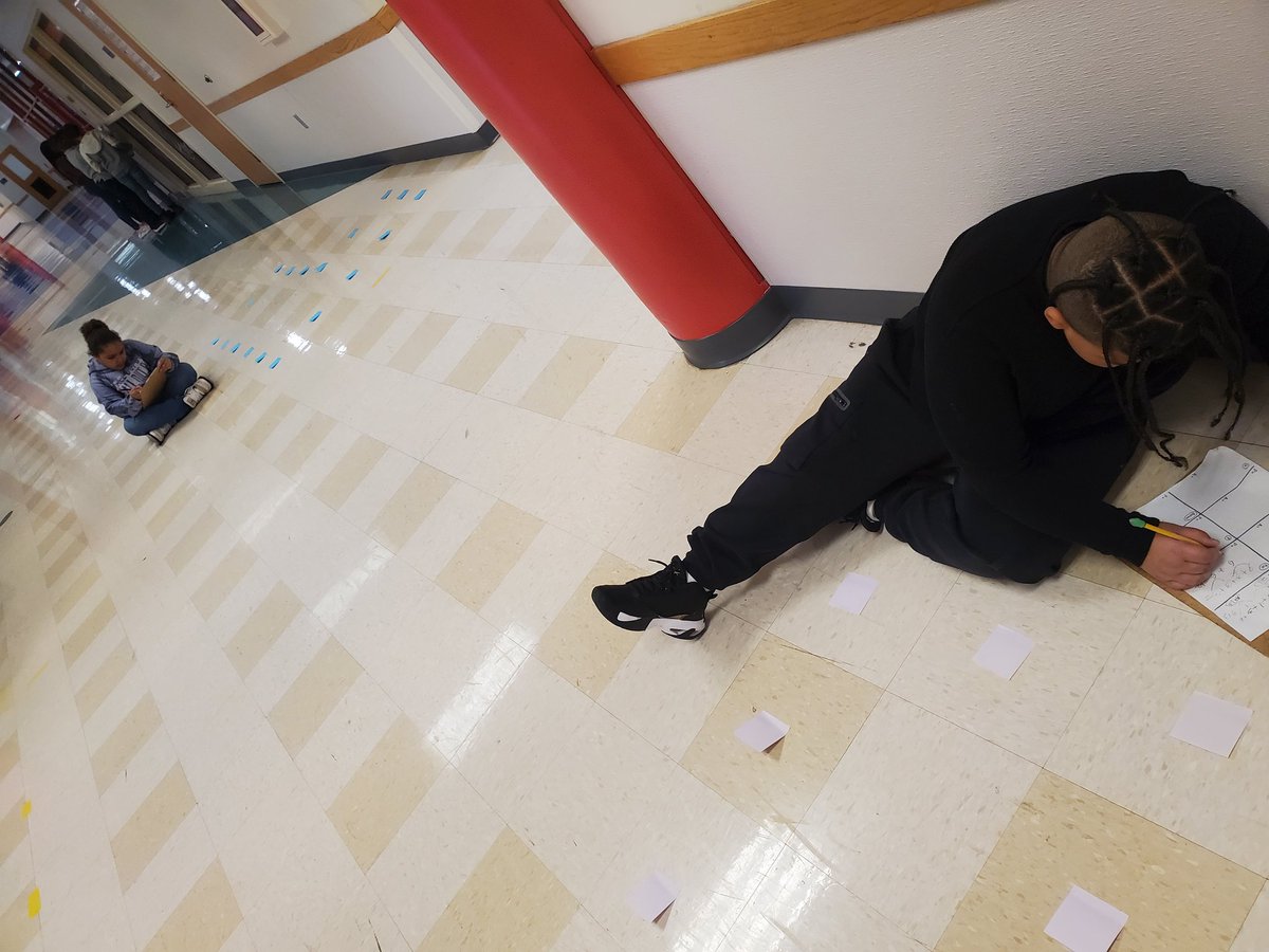 Sometimes you have to get out of the classroom to learn. 
Ss practiced finding Area &amp; Perimeter yesterday using stickynotes &amp; tiles. 
#RocketPower 🚀 #WarrenWill