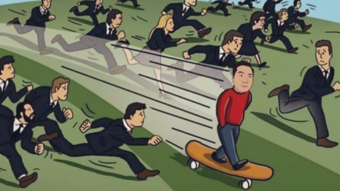 "لا تعمل بجهد.. اعمل بذكاء.. حينها ستسبق الجميع."