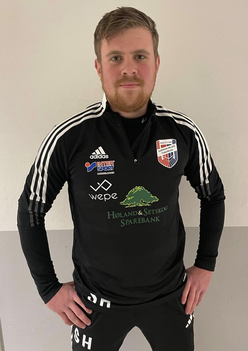 bhfotball's tweet photo. 🚨HERE WE GO AGAIN! 🚨

Simon Hellesjø er klar for AHFK ✍🏻

Med unge Hellesjø får vi nok en keeper inn i troppen med et høyt keeperteknisk nivå, som kommuniserer godt med de foran seg, og som er god med beina. https://t.co/B0bpRGZtt3
