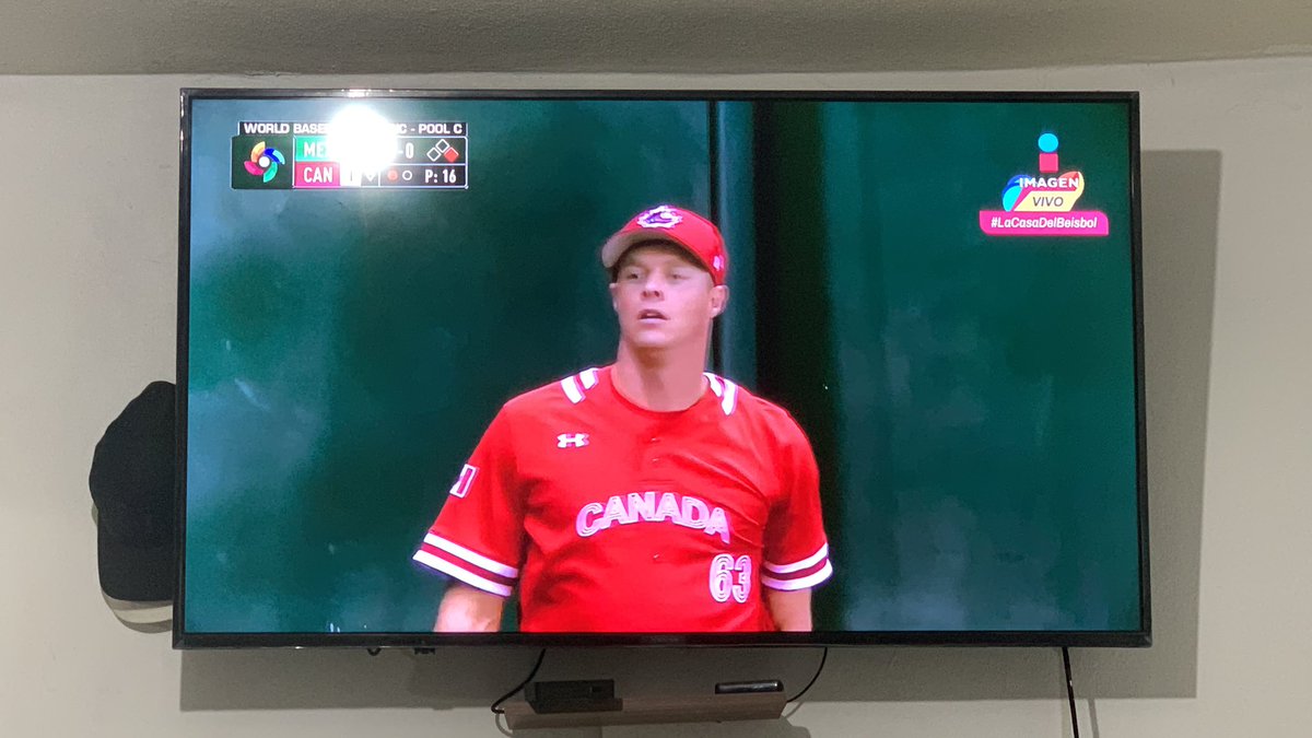 Apoyando a Mexico #LaCasaDelBeisbol <a href="/acastillomx_/">Agustín Castillo</a>