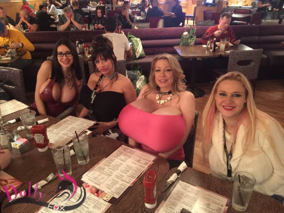 Now THIS would be an amazing dinner party!! ArianeStAmour Lilly4k dollyliciousfox Chelsea Charms.