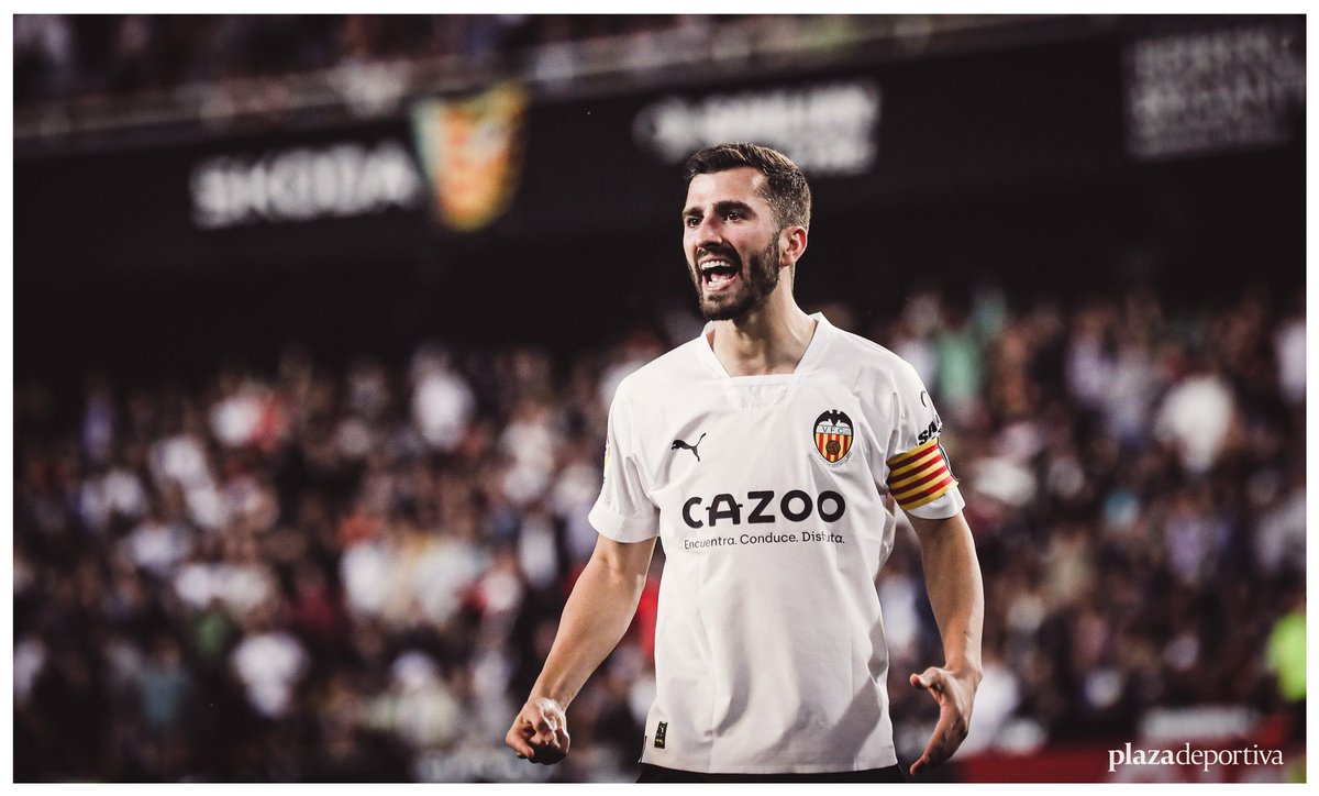 Capitán Gayà, estamos a muerte con vosotros.  Esto lo sacamos adelante entre todos, vaya que si lo sacamos. Nuestro aliento jamás os va a faltar. Amunt Sempre! 🦇❤️