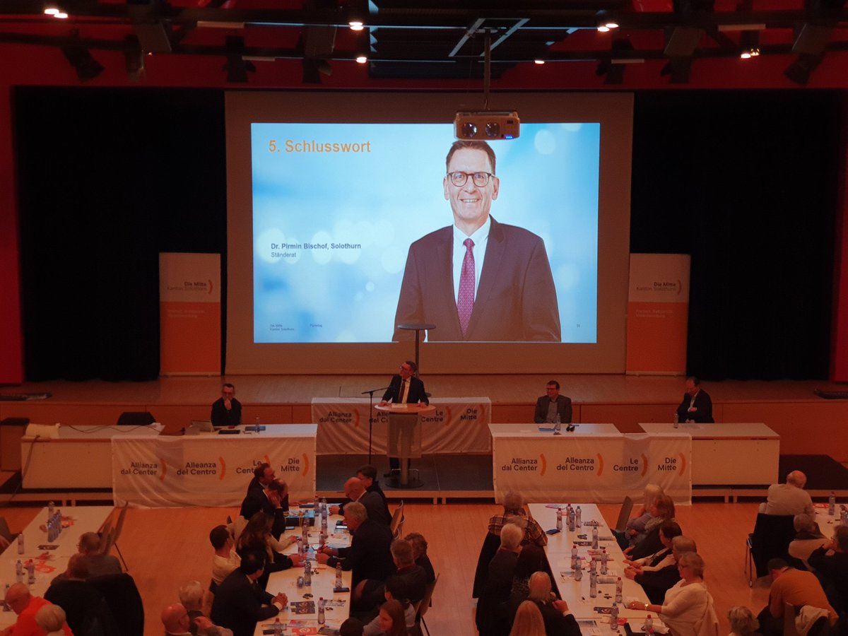 Zum Abschluss spricht Ständerat <a href="/PirminBischof/">Pirmin Bischof</a> am #ParteitagMitteSO und macht noch einmal deutlich: "Wir halten die Schweiz zusammen!" #Mittenand #WahlCH23
