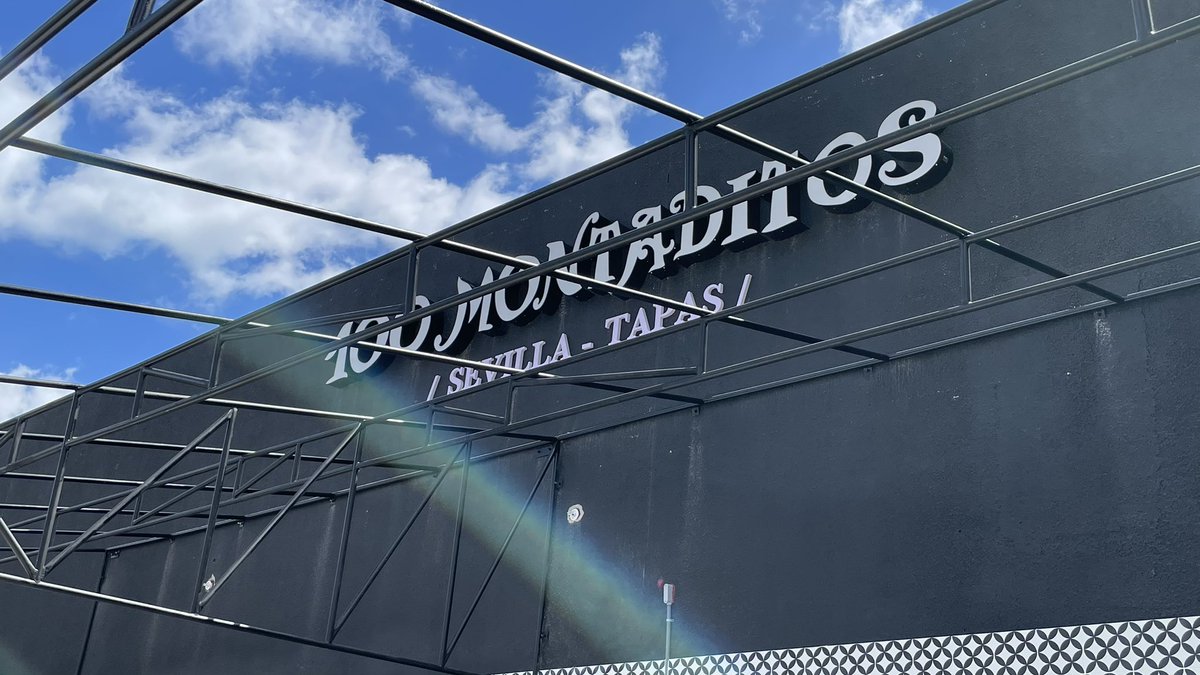 SignsAllSign's tweet image. Custom Channel Letters on the Wall for @100montaditos If you want to see more, follow us! signsallsigns.com #signletter #southflorida #sign #signs #signage #signages #channelletter #channelletters #channellettering #channelletterssignage #miami #signmiami #commercial