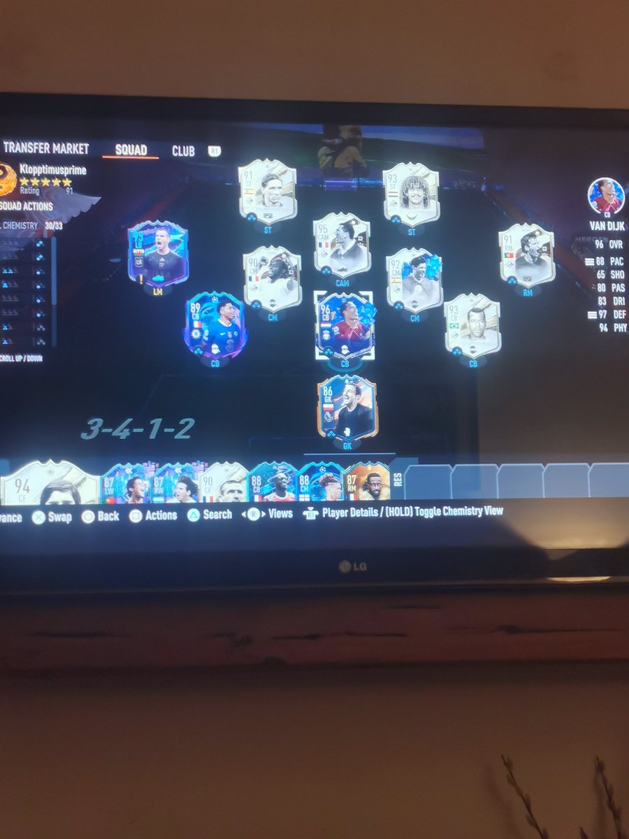 HKelly91's tweet photo. @DonkTrading Improve this squad just packed wc Zidane only toty van d and fut fantasy Upamecano tradeable https://t.co/2wWOmLUyVB