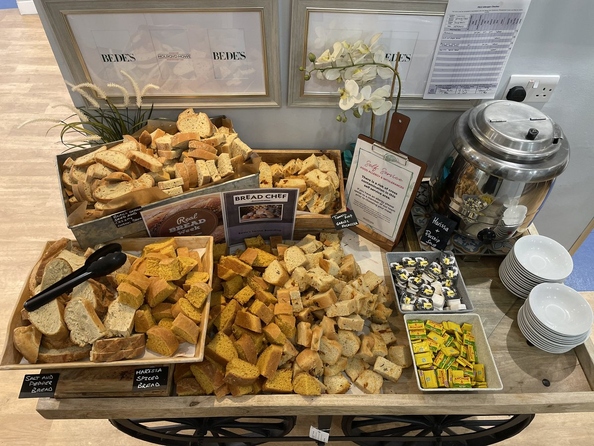 tbutler1008's tweet photo. Last minute bread demo for @bedesnews @MarkGreenfiel12 @ABundy @CallumCBennett @BedesHead @sandraoakes11 @HolroydHowe #bread #breaddemo https://t.co/Zfg4ZAlWmt