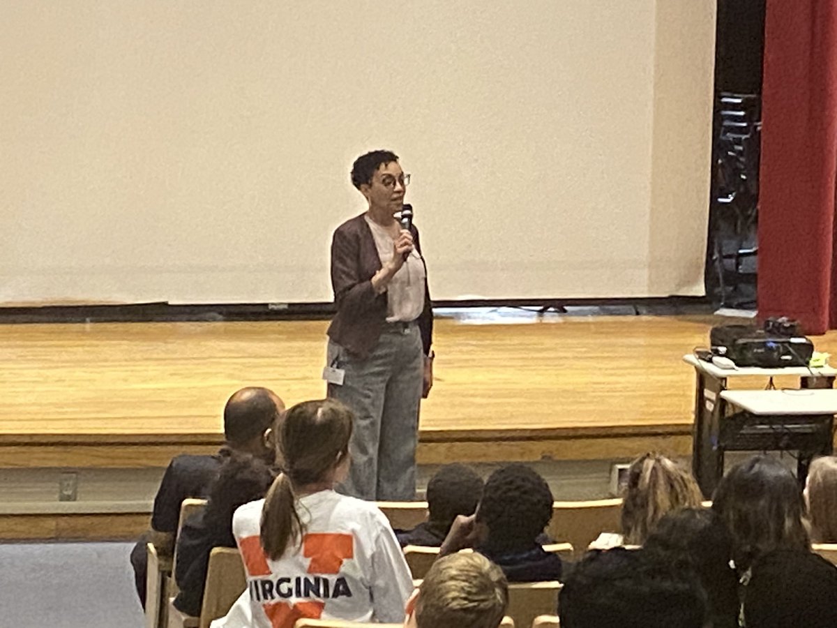 Landstownms's tweet photo. Awesome 6th and 7th grade PBIS assemblies today with Coach Robinson!  Great message about staying focused, forming good habits, and working hard in the classroom! Thank you Mr.Leininger and Mrs.Richards for working with Coach for this powerful message today! https://t.co/CX6l2u77UY