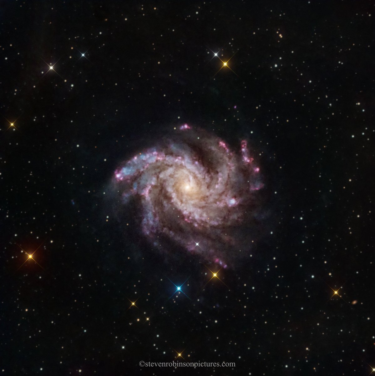 StevenRPictures's tweet photo. Fireworks Galaxy
#ASTRO #astronomía #astronomy #sevensister #pleiades #nightsky #photooftheday #photography #PHOTOS #PhotographyIsArt #photographylovers #photographychallenge #UNIVERSE #Cosmos https://t.co/NSUsxqcvEP