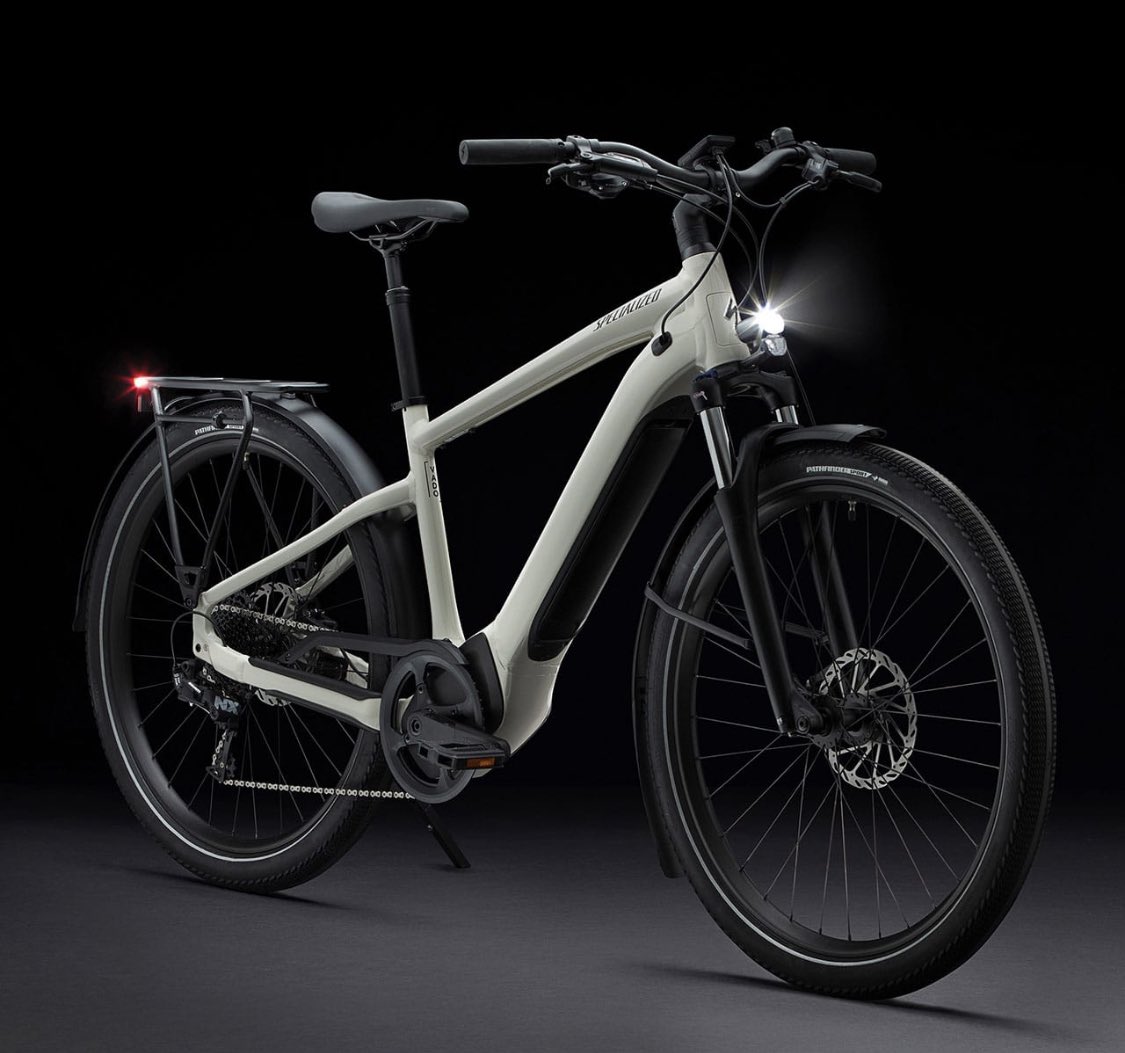 roelofsfietsen's tweet photo. E-BIKE TESDAG | 25/03

Kijk voor het aanbod op: https://t.co/2sHXqXmyJR

Maak ook kennis met de nieuwe @Specialized modellen die honderden Euro’s goedkoper zijn geworden‼️

Aanvang 10.00 tot 16.00 uur, deelname is kosteloos

PS. denk aan de blauwe parkeerkaart https://t.co/Q0X66XHvkL