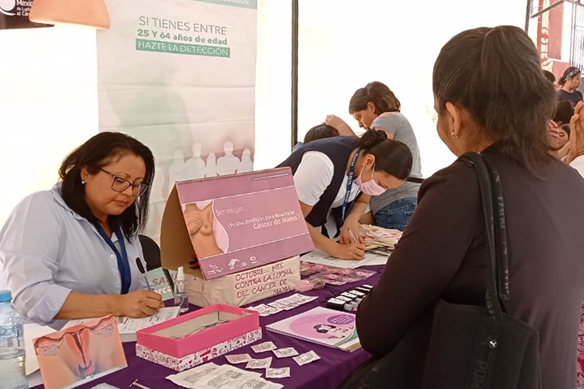 Realiza la #JurisdicciónSanitaria4 en coordinación con el #Municipio de #JalpanDeSerra, actividades preventivas en #SaludReproductiva.  #CONTIGO cuidamos tu #Salud.