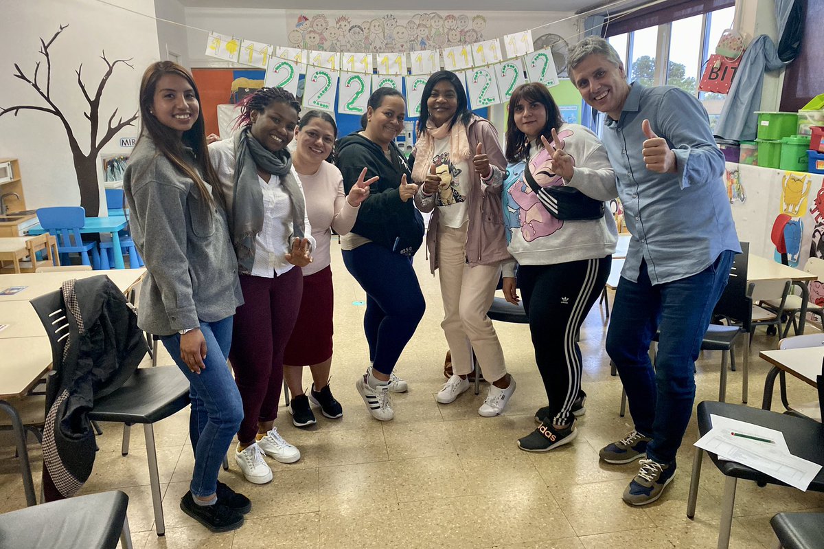 FEP_mac's tweet photo. 1r Taller formatiu! Avui les mamis que han participat han compartir amb l’Albert la importància de l’etapa 3-6!!
Agraïm la participació i el guiatge de l’Albert! Us podem assegurar que han acabat la Trobada molt contentes i amb ganes de més! https://t.co/E7Idxlj3iJ