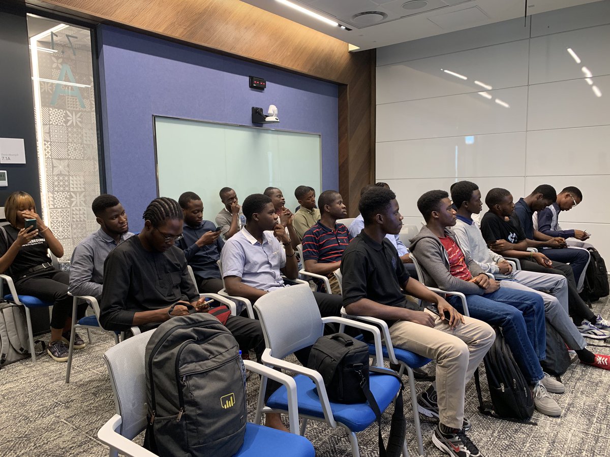 ebukathedev's tweet photo. Had a blast at @MicrosoftNG! 🚀 Learned loads about their company and met some Twitter buds IRL like @Ivy_Elebesunu, @JonnieDev & @K_Honsu. Huge thanks to @japhletnwamu, @TheOyinbooke, @mlsanigeria, & @MicrosoftLearn for an epic #techiesmeetup. https://t.co/NKt29V5PN5