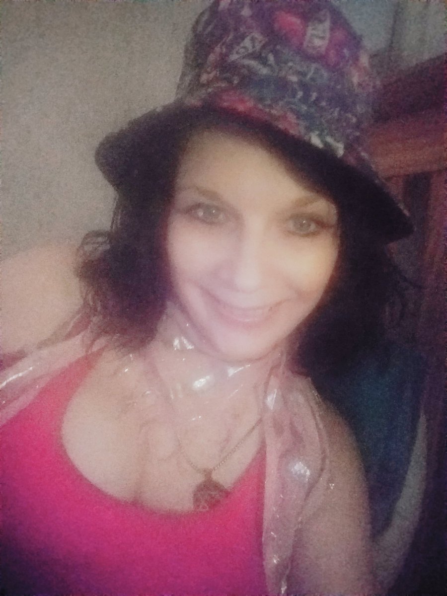Bono66020372's tweet photo. #riddlefilter #Selfie taken on my #60thbirthday on Monday #23thmarch.
I was actually #ordered not to call the #localpolice again by a #cold & #ruthless #femalepoliceofficer after I #phonedthepolice because I #4women #bulliedme in a room at #heelesdonhospital - local Police #Bad! https://t.co/SXijnlp5ce