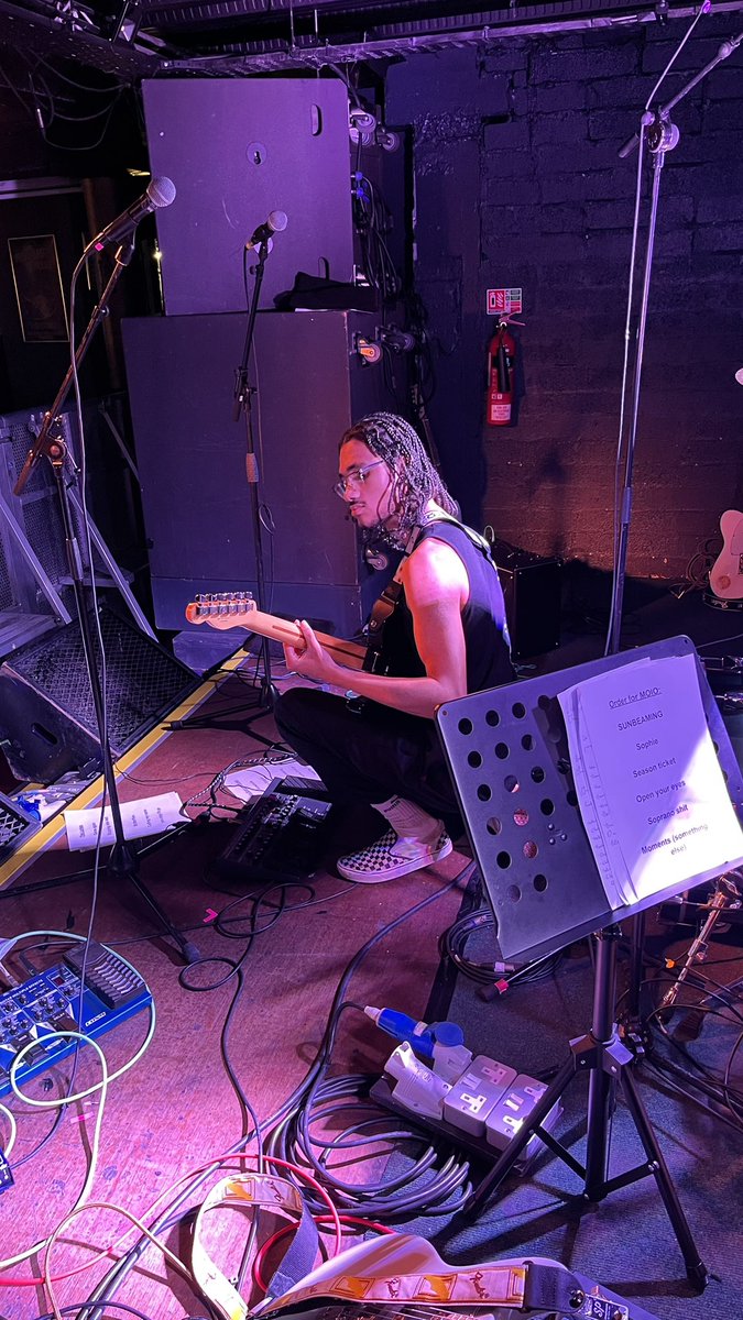 deonjgraham's tweet photo. played my first international deon graham set today 🥲❤️🇮🇪 https://t.co/bOyg6hbH5H