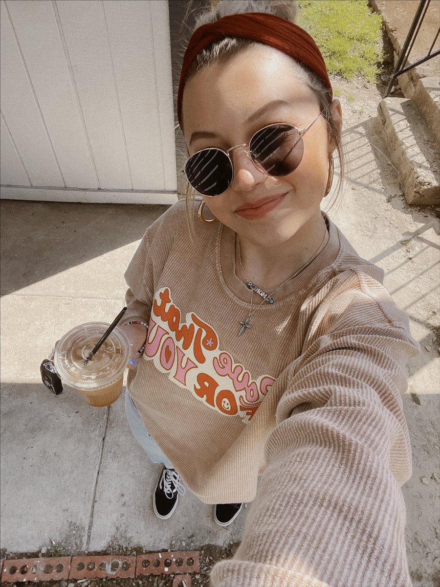 wednesdee ❤️‍🔥
<a href="/Wrangler/">Wrangler Jeans</a>