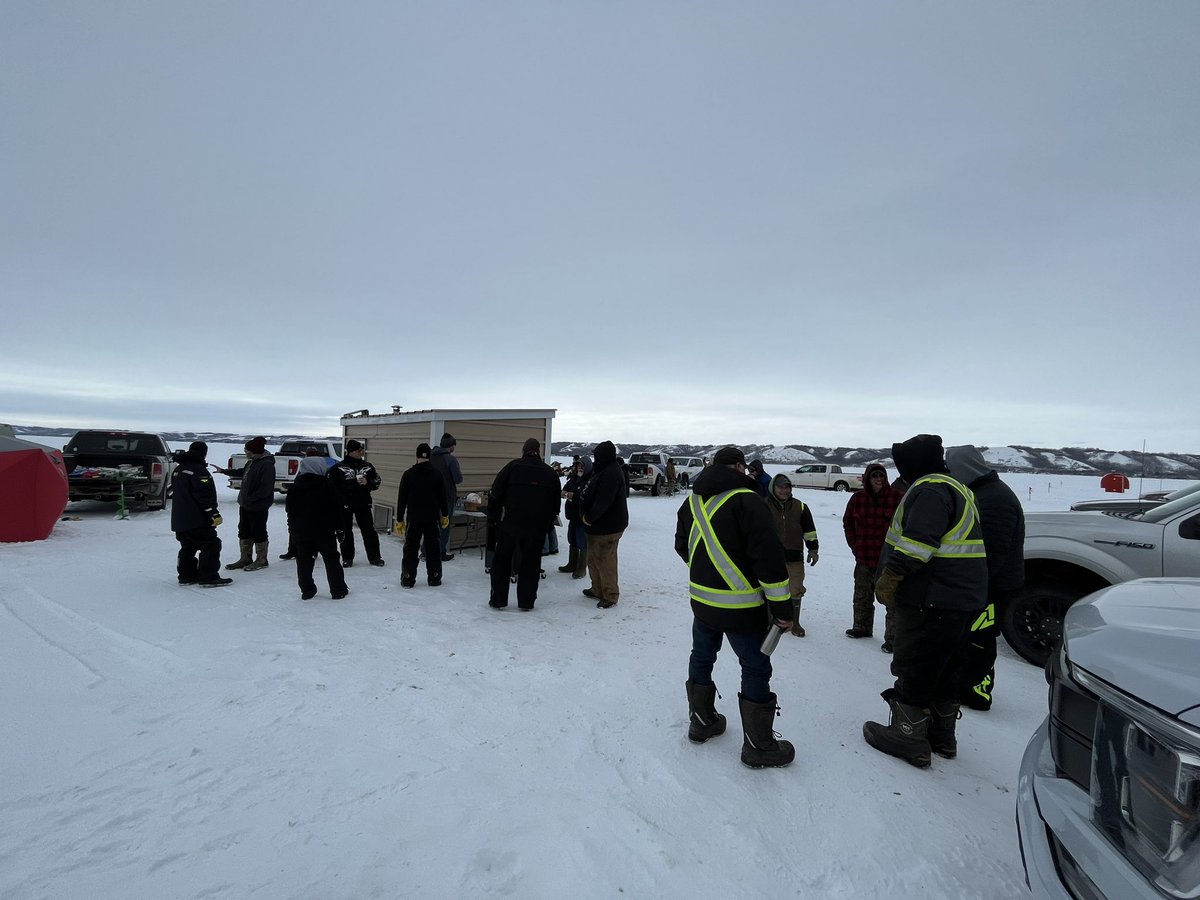 It was great day to catch up with our customers on the ice! 🎣
#rootsyoucancounton