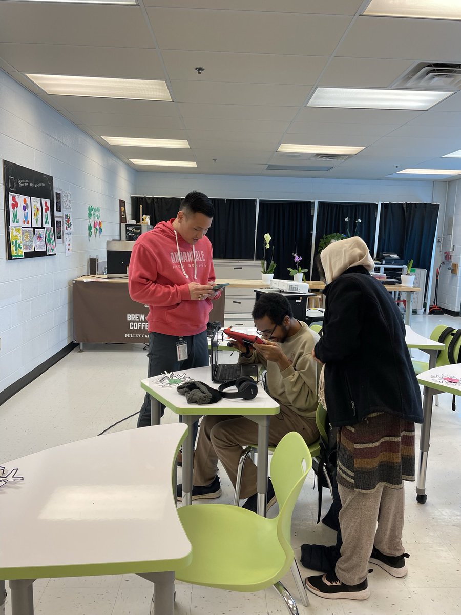 Donna Higgins tweet media