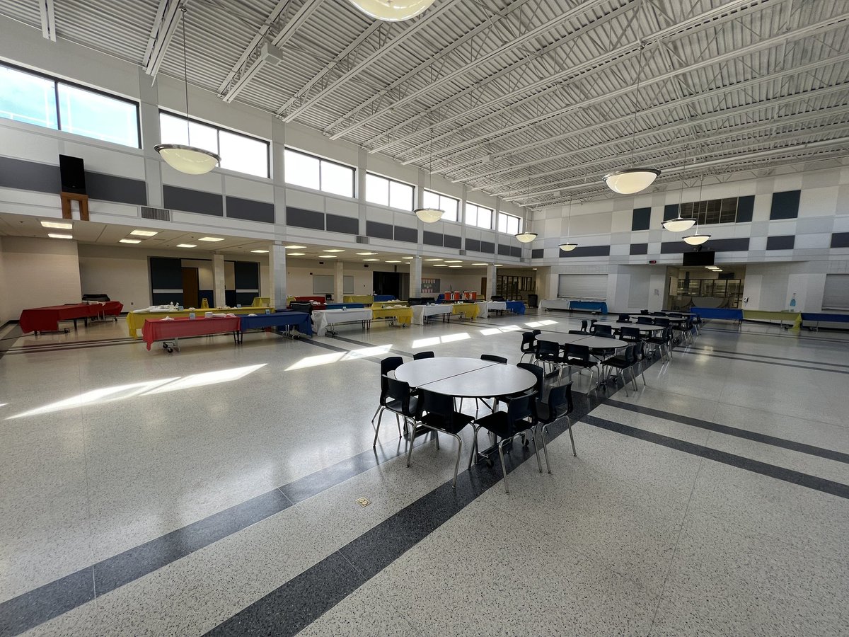 srpeeper's tweet photo. In an hour the HHS Cafeteria will be full of great food … join us for Taste of Homestead 2023 from 6 p.m. to 7:30 p.m. https://t.co/6i32d0ohw6