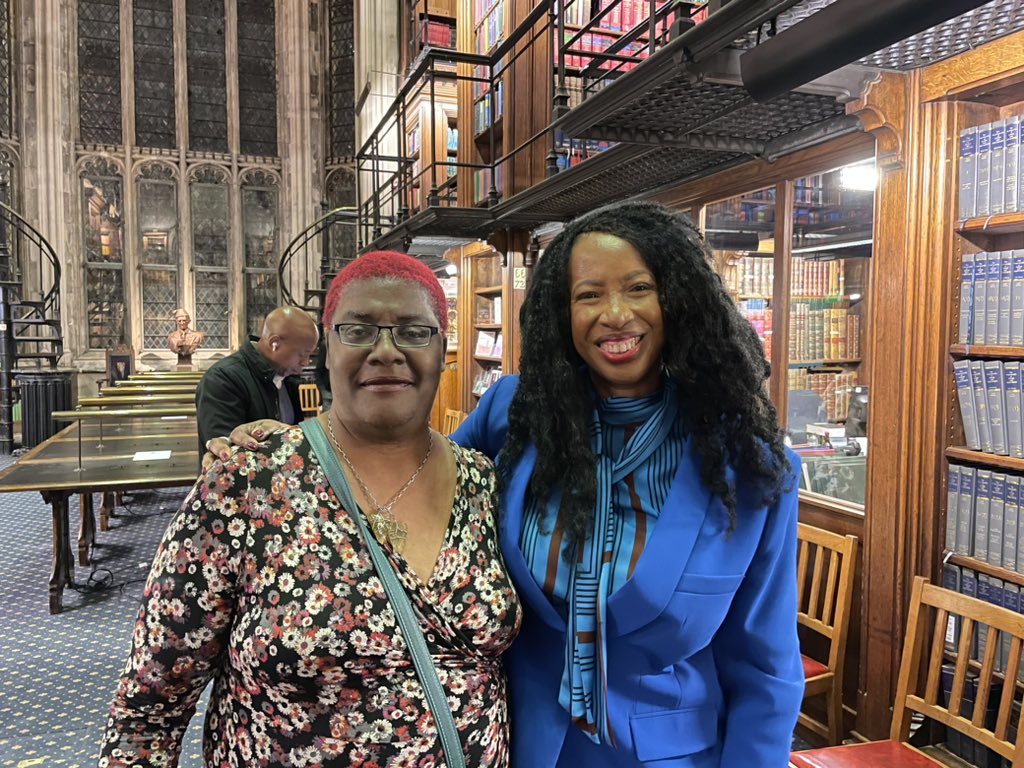 Shotsblog's tweet photo. At the launch of #NicolaWilliams new book #UntilProvenInnocent aim @lincolnsinn #Library along with @HamishH1931 &amp; @MeadOlivia Congratulations Nicola #LegalLondon @PenguinUKBooks @VikingBooksUK @annavridley https://t.co/m5770mq8AU