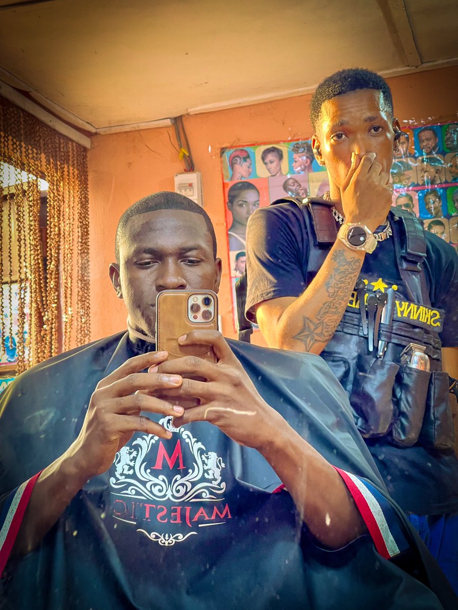 FrancisTuray8's tweet photo. #SaloneTwitte, here is a reason to try out Skinny, a gentleman who has perfected his craft.
Give him a call on +232ย 99ย 54ย 42ย 25
๐โโ๏ธ๐ธ๐ https://t.co/10fAKL60yN