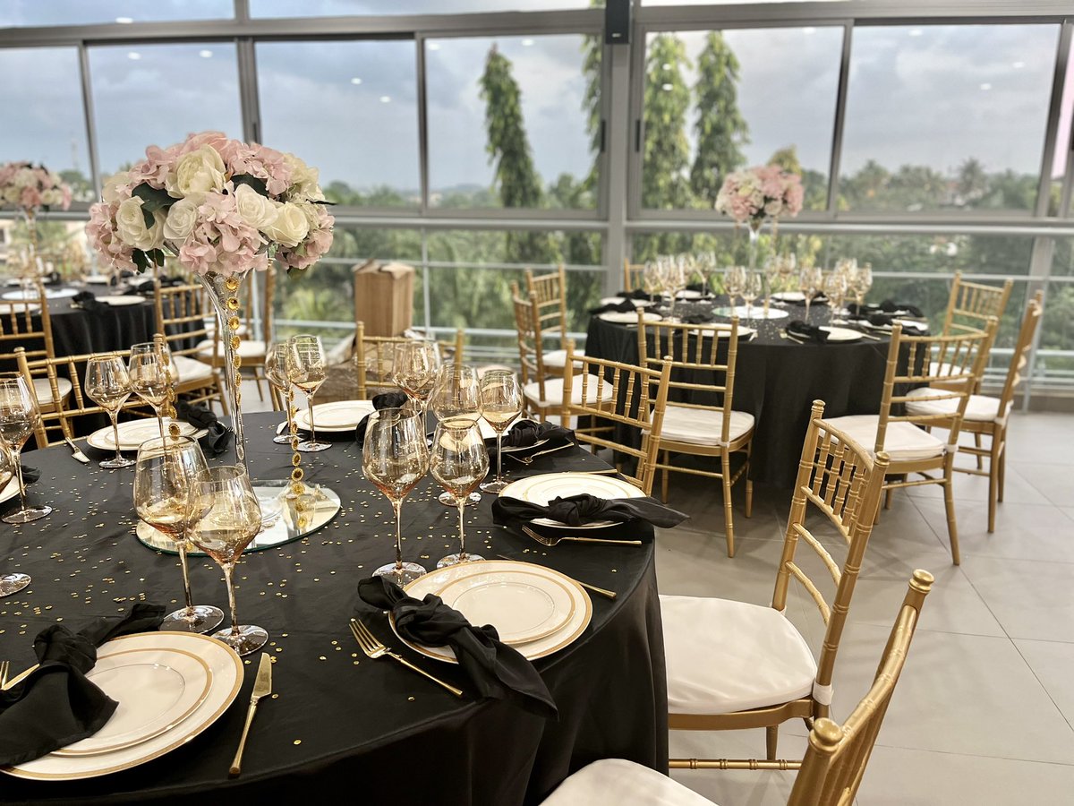 TERAEVENTSCI's tweet photo. A TERA #EVENTS, tout notre #concept repose sur le caractère #privé et #qualitatif de nos #événements.  
Faire le choix de notre salle, c'est s'approprier le nouveau #chic du monde de l'événementiel à #Abidjan, celui du #comité restreint .

Réservations 📱+225 0566221010 https://t.co/RIkkpywfj6
