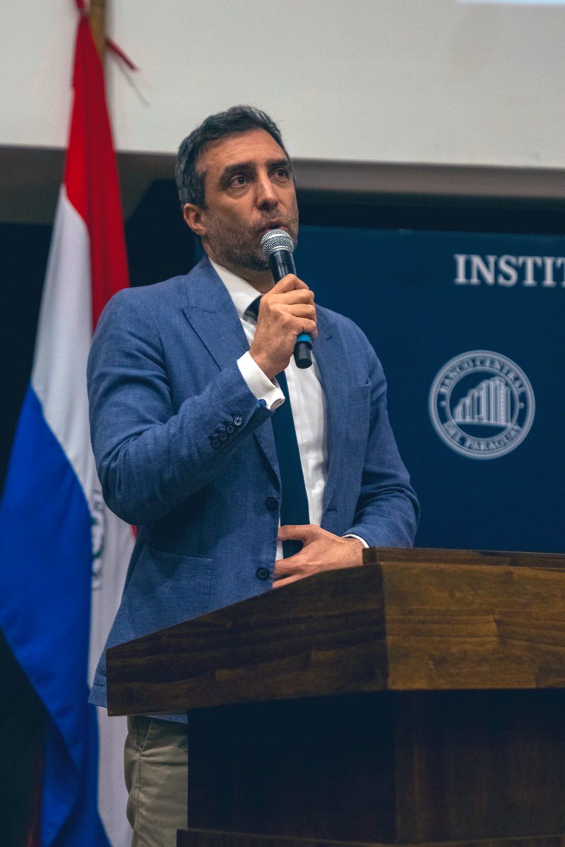 Mi agenda más importante: el crecimiento sostenible. 

Excelente taller “Cambio Climático y Bosques” donde hablamos sobre lo que más hay en 🇵🇾: Oportunidades

Debemos tomar #acciónclimática y priorizar las inversiones sostenibles centradas en las personas, la prosperidad y el 🌎