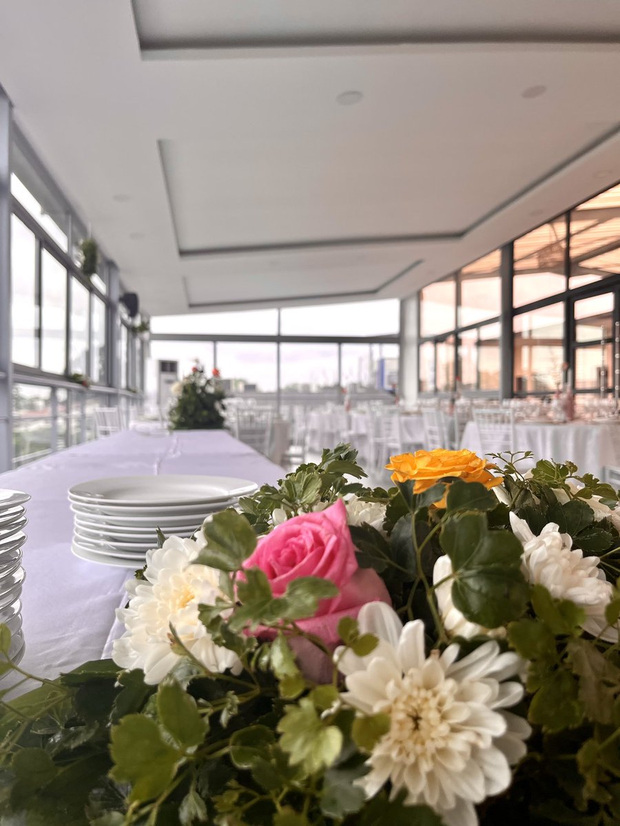 TERAEVENTSCI's tweet photo. A TERA #EVENTS, tout notre #concept repose sur le caractère #privé et #qualitatif de nos #événements.  
Faire le choix de notre salle, c'est s'approprier le nouveau #chic du monde de l'événementiel à #Abidjan, celui du #comité restreint .

Réservations 📱+225 0566221010 https://t.co/YydDbHqJEJ