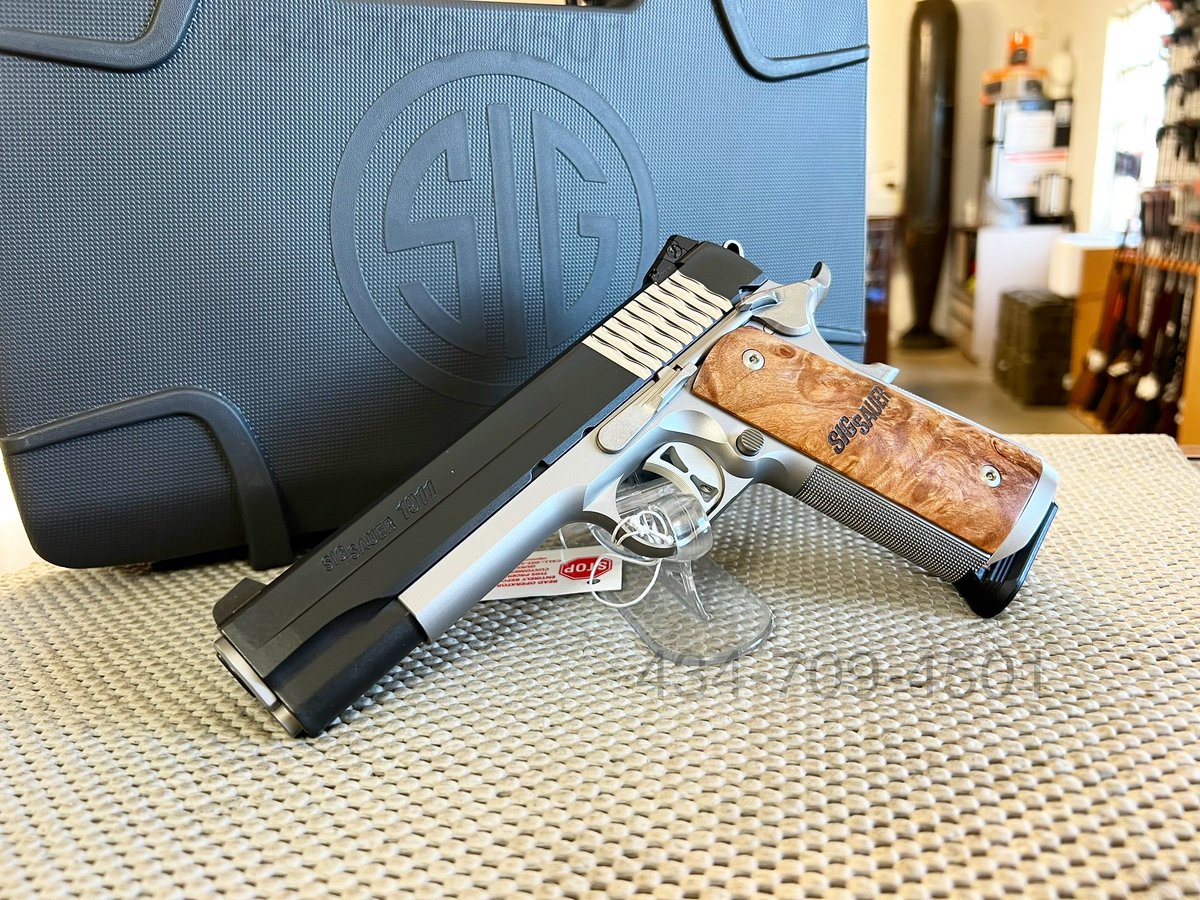 AmmoGear's tweet photo. Sig Sauer makes a beautiful 1911 45!
434-709-4501 #siglife #sigsauer #m1911 #stx #45acp #45auto #siglite #beautiful #burl #wood #grip #panels #gunsofinstagram #instaguns #edc #sidearm #gunsgearandammo https://t.co/HTUFSR8v7J
Text: 434-441-8872 https://t.co/44ptzjduim