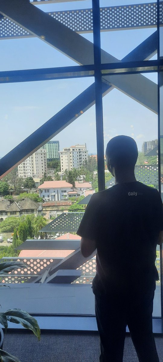 K_Honsu's tweet photo. Amazing day at @MicrosoftNG🥳! Learned alot and met alot of amazing people like @TheOyinbooke, @SalimOyinlola, @balotofi. Special shoutout to @japhletnwamu, @mlsanigeria, @MicrosoftLearn for the epic #techiesmeetup https://t.co/pjbf6ymsWs